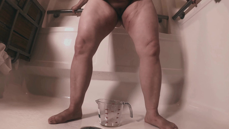 SexyNEBBW: Hotel pee enema