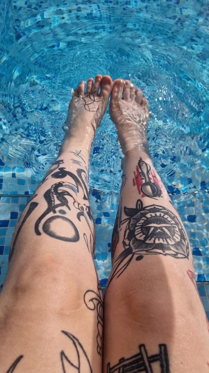 BaleaTheScarleg: Wet Feet