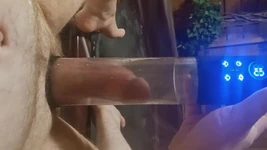 Using a Automatic Water Penis Pump for My Small Penis for the First Time