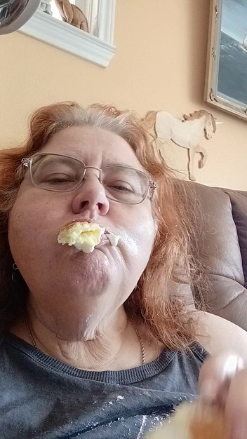 BBW nurse Vicki adventures with friends: Cream Puff Delight