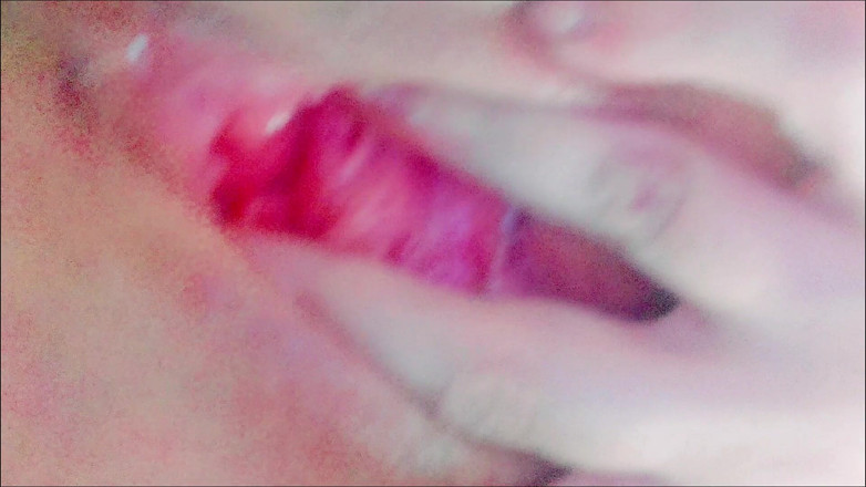 Nicolette69w: MILF Speelde Met Een Dildo En Met Haar Natte Kutje