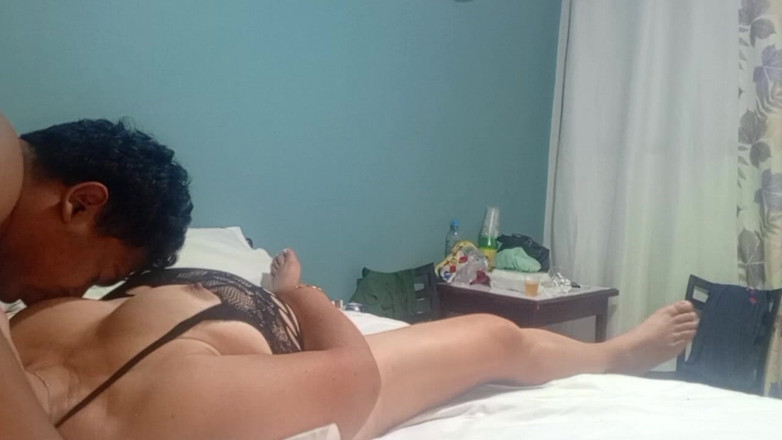 Sofixxx: Moja macocha z dupą dostaje świetne obciąganie