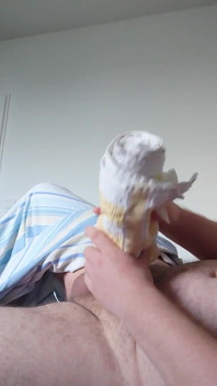 Kleiner Schwanz Hat Spaß Mit Dem Handtuch