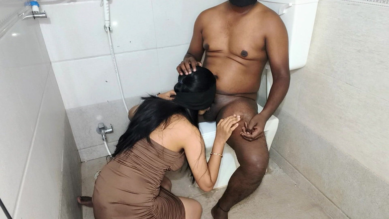 Allxcreator007: 화장실에서 섹스하는 인도 소녀와 소년