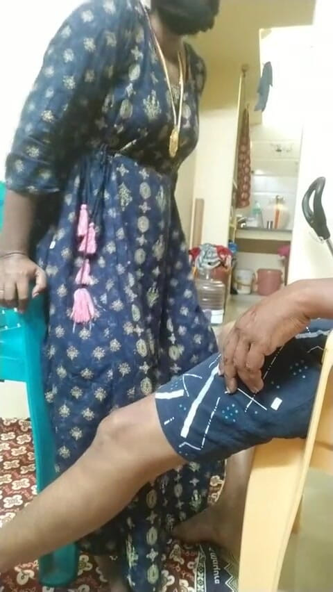Saranya: インドの妻浮気隣人の男の子とオーディオ