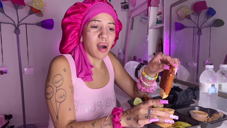 Nali Marie: Mukbang Makanan Pedas Asmr Long Kuku Kucing, Facestuffing Vlog