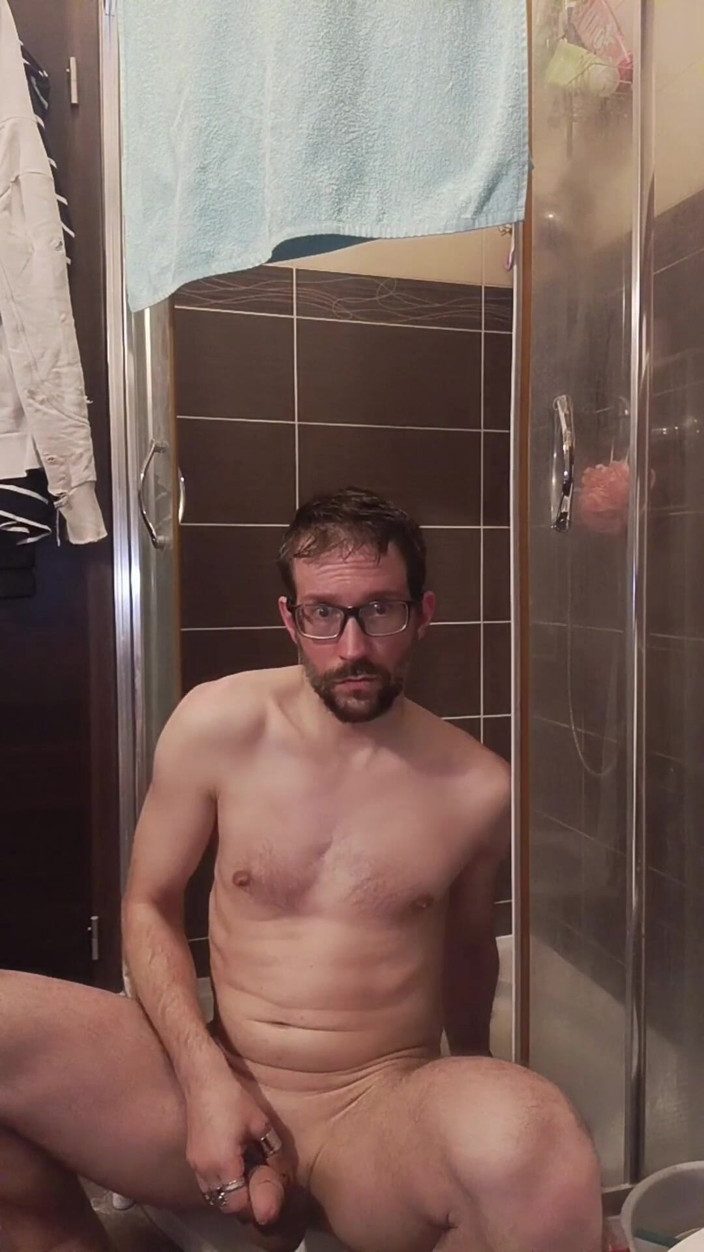 kickerscooter: Jerking off a Cock in the Shower