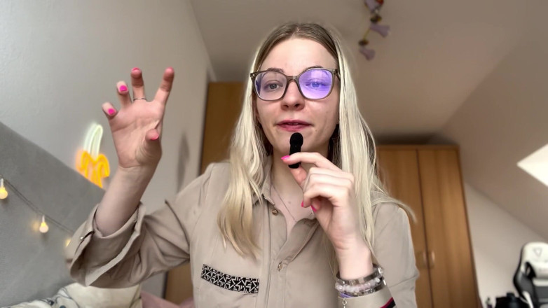 Goddess_Bella_Rae: Am I Degenerating Men? Femdom