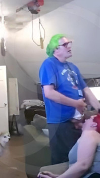 Grote tieten Aziatische Amerikaanse mietjestrap gebruikt voor een vluggertje cumdump