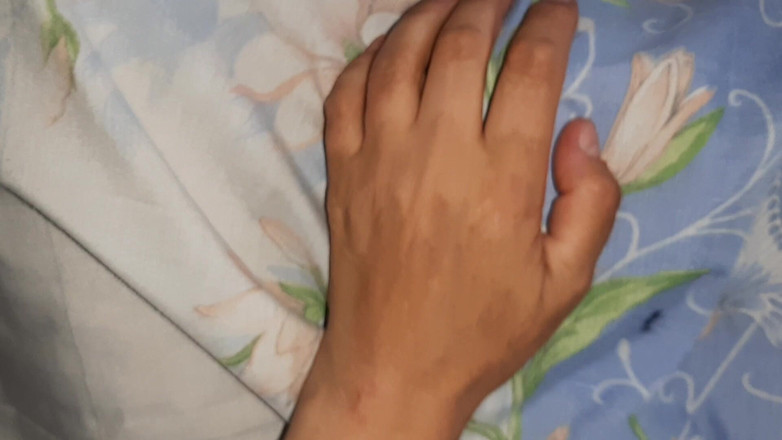 Lesbian-candys: Tôi thay phiên nhau chơi với những cái lồn hàng...