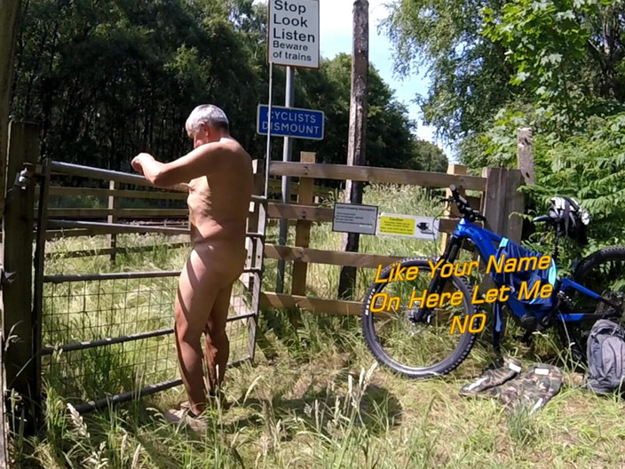 Andy: Đi bộ 33 2025