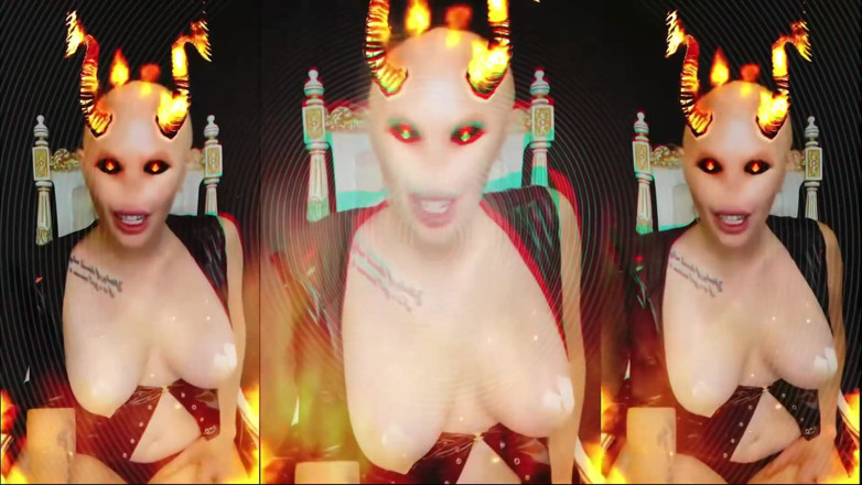 Goddess Misha Goldy: Ich bin deine lustvolle neue Religion und neuer dunkler GOTT...