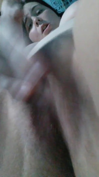 Sexy Riesin reibt ihre muschi auf dein gesicht beim masturbieren