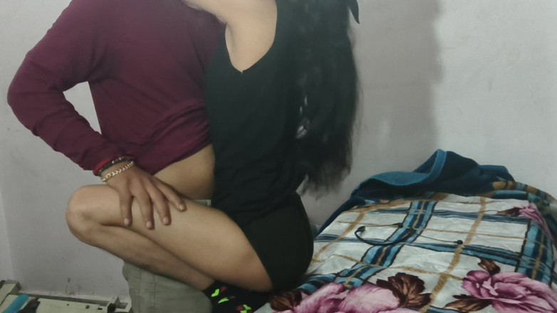 Sexysavita21: Une étudiante desi suce le pénis de son beau-père