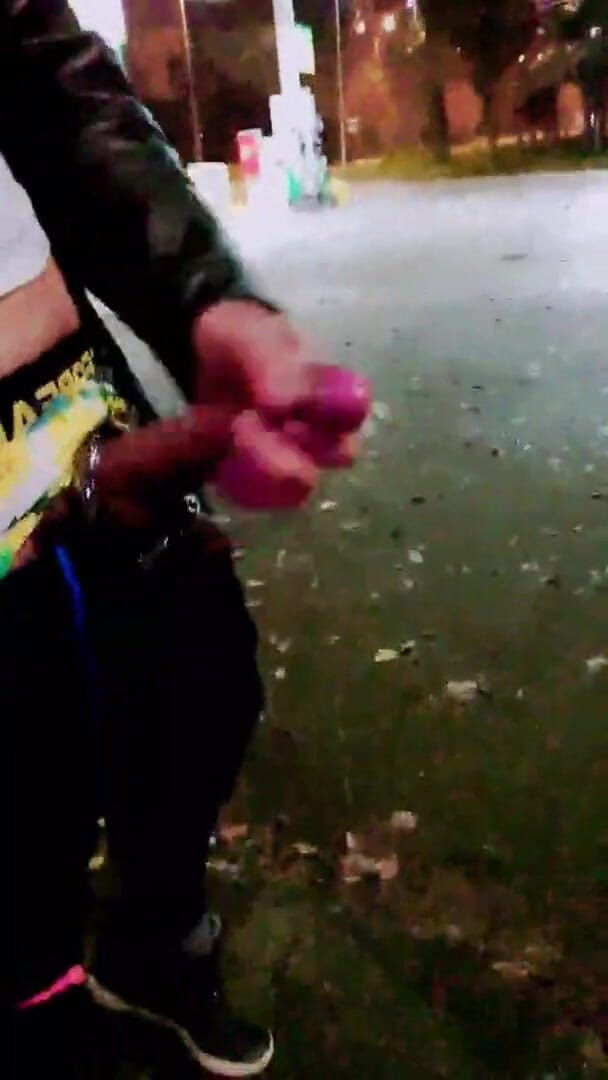 Slutboyben: Slutboyben cam4 brainfukked ngoài trời lợn ii trạm xăng bắn...