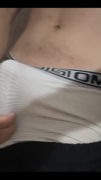 Veux-tu aussi me voir traire en levrette