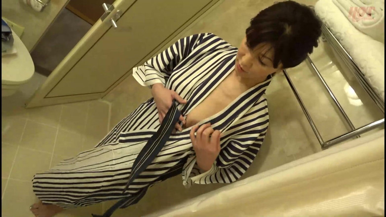 Raptor Inc: Låt mig suga din kuk ... Frustrerade gifta kvinnor ger oral 2