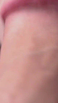 POV närbild avsugning! Sugande kuk