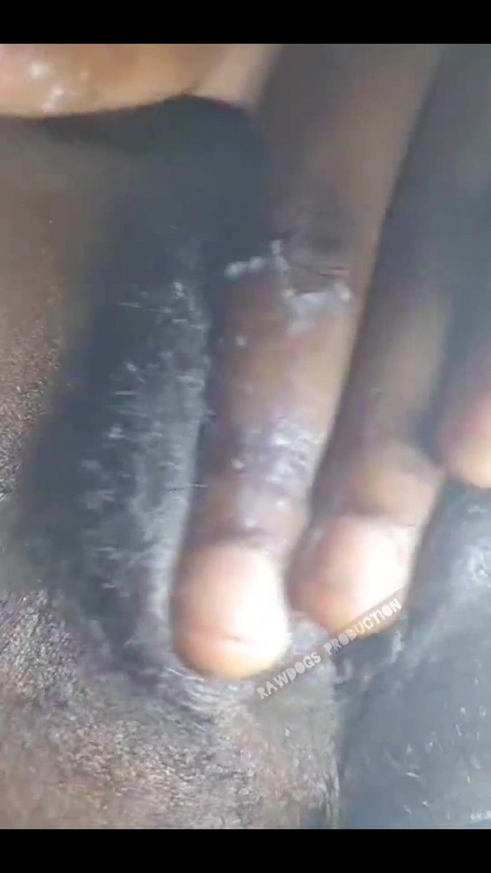 RAWDOGSPRODUCTION: Azgın ıslak ateşli amcık damlatıyor