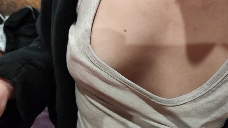 vuana: À genoux et suce cette grosse bite !