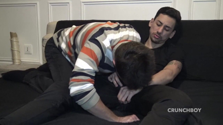 Gaybareback: O curvă franceză futută fără prezervativ de un arab în Jockstrap