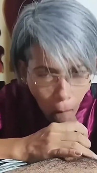 Kompilasi blowjobs yang sedap yang ibu tiri saya berikan kepada saya. seorang pelacur besar.