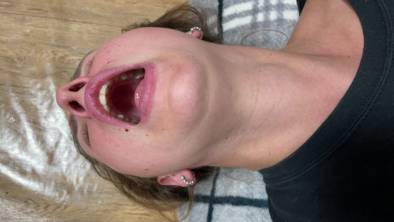 Hottie goddess: Sudut pandangan pertama fetish batuk yang mengganggu