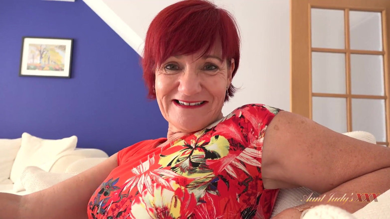 Aunt Judy's XXX: AuntJudysXXX - Your 64 Years Old GILF Stepaunty Mrs. Linda Catches You...
