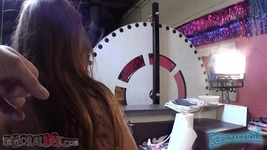 Maddy O'Reilly è magicamente apparso dalla Virginia per mostrare i trucchi magici che la sua figa può fare