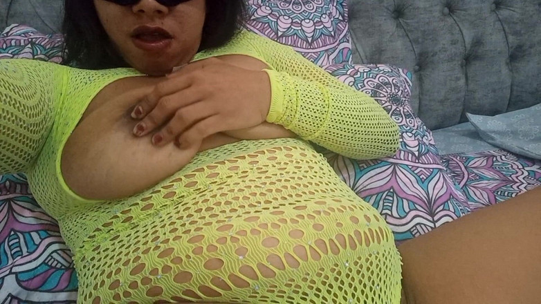 PATY PATY: Menari Seksi Dan Menunjukkan Pantat Dan Pepek Tetek Untuk Krismas