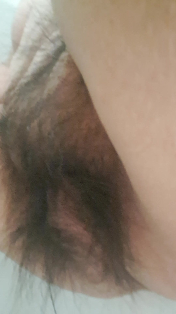 Mommy big hairy pussy: I Want You to Try the Hairy Pussy of a...