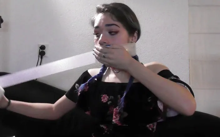 Restricting Ropes: Luna Grey - valentine gag testing