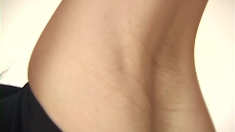 JapaneseAmateur: Mature Brunette MILF Enjoys Passionate Armpit Worship