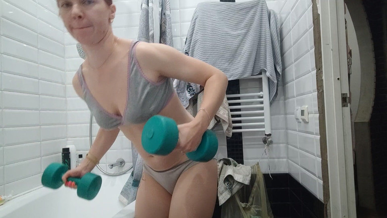 Risky Hairy Couple: Đào tạo cơ bắp lớn của tôi