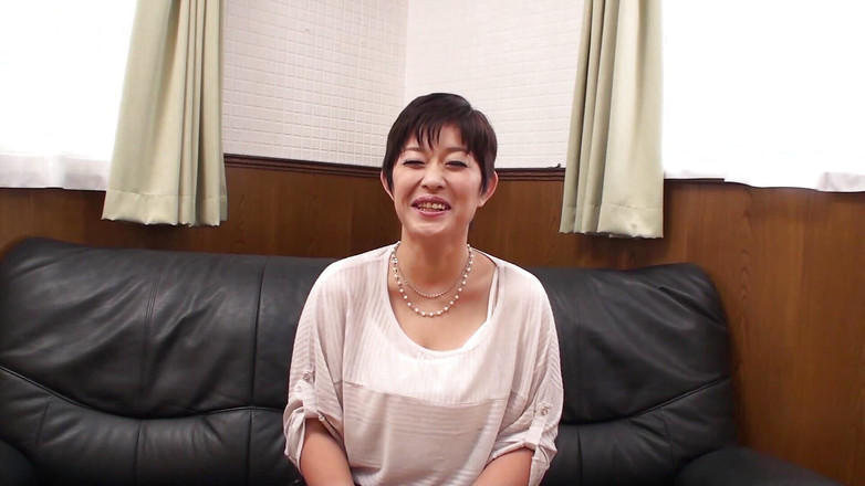 MBM3988: M615g07 I Love Naughty Things, but a Mature Woman with...