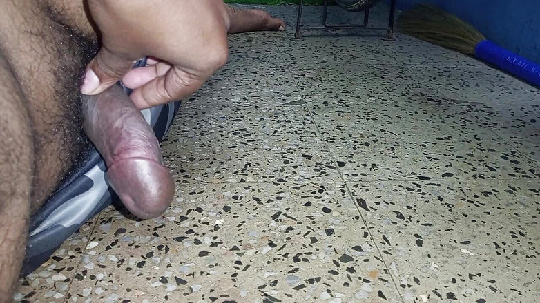 Indoor ally: Cewek ini ngentot sama temanku