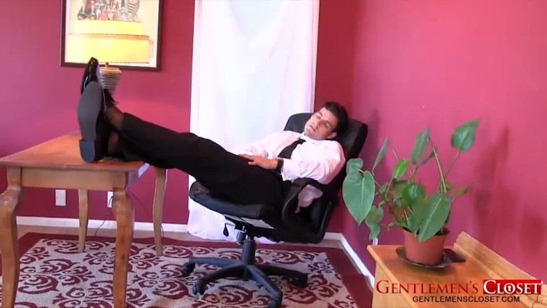 Gentlemen's Closet: Fernando &amp; Gerard - Tbd Servitude 02