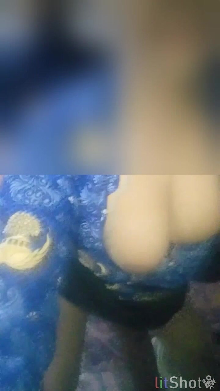 Astriana88: Rekaman Amatir Ibu Pns Cantik Bersama Supir Kantor Digudang