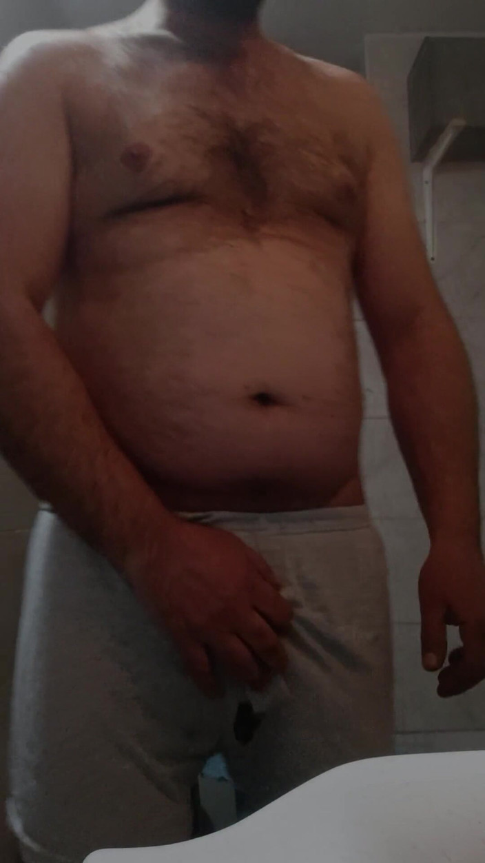 CenkAy: Meester papa komt weer klaar in de badkamer