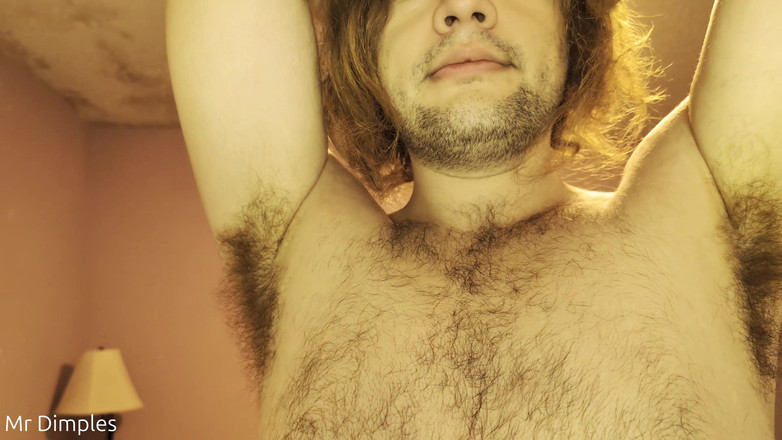 Mr Dimples: Předvádím své podpaží po cvičení!