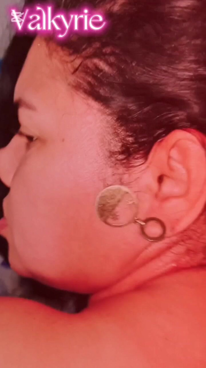 Valkyrie and Luigy Couple: Bonita impetuosa facial garganta profunda