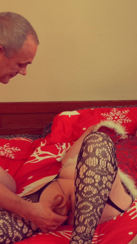 Vovó Carmen Claus traindo Candy Cane Lane Suck e gozada interna dupla