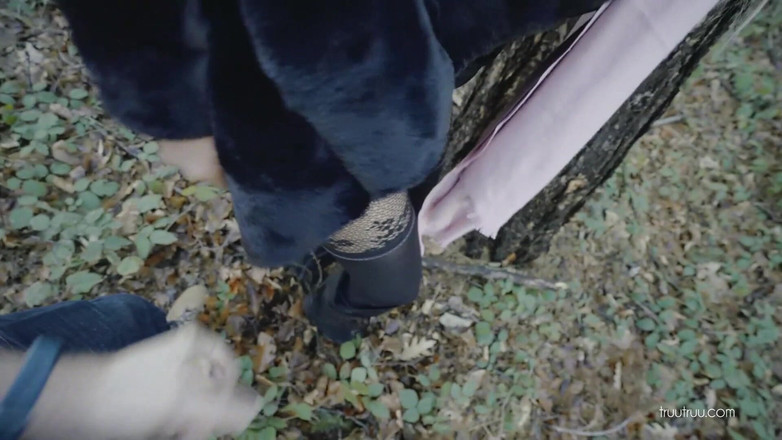 Kate Truu: Follada pública arriesgada en el paseo con un chico al...