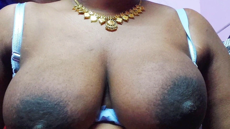 Desi Mohini: Pasangan desi India Cinta dengan penuh video seks