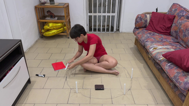 SugarPose: Як викликати дух - оголені пригоди Жасмін