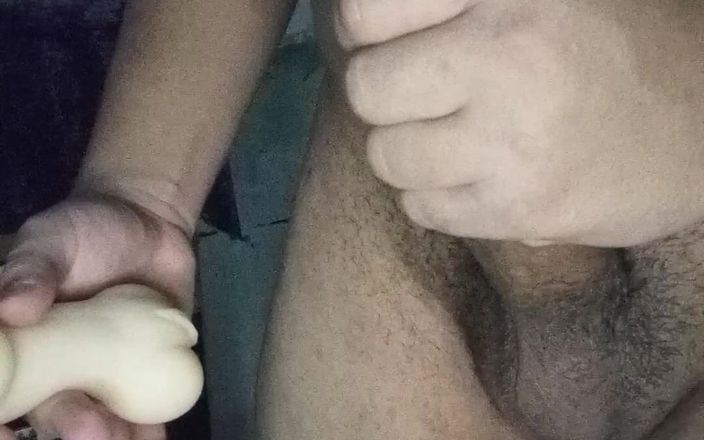Henrique0109: I Cum with My New Toy