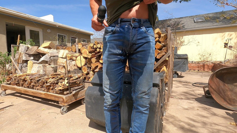 Lapetus: Meine jeans benetzen und meinen schwanz mit vibratoren necken