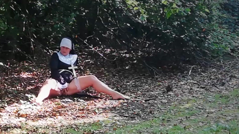 Kylie Britain Adventures: Superior nun is out of lockdown