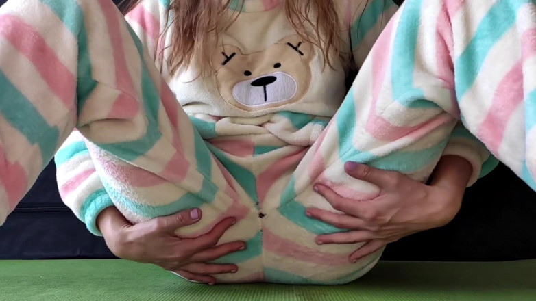 hotiMary: Skinny Teen in Pajama Masturbate Small Tits and Horny Pussy...