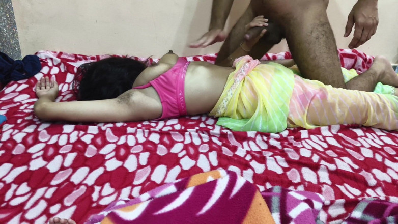 Priya sharma hot: Yaz tatilinde baldızımın evine gittim ve güzel baldızımla çok eğlendim, tam...